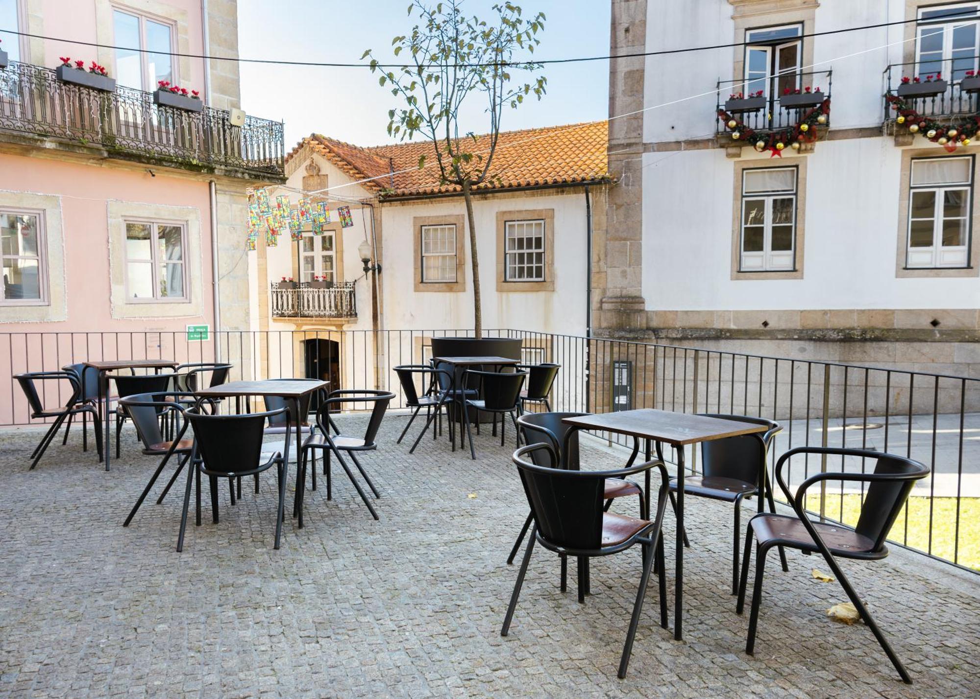Hostel da Praça Santa Maria da Feira Extérieur photo